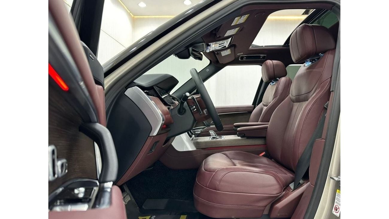 لاند روفر رينج روفر 2023 Range Rover Vogue P530 SE, 2 Years Range Rover Warranty, Fully Loaded, Very Low Kms, American