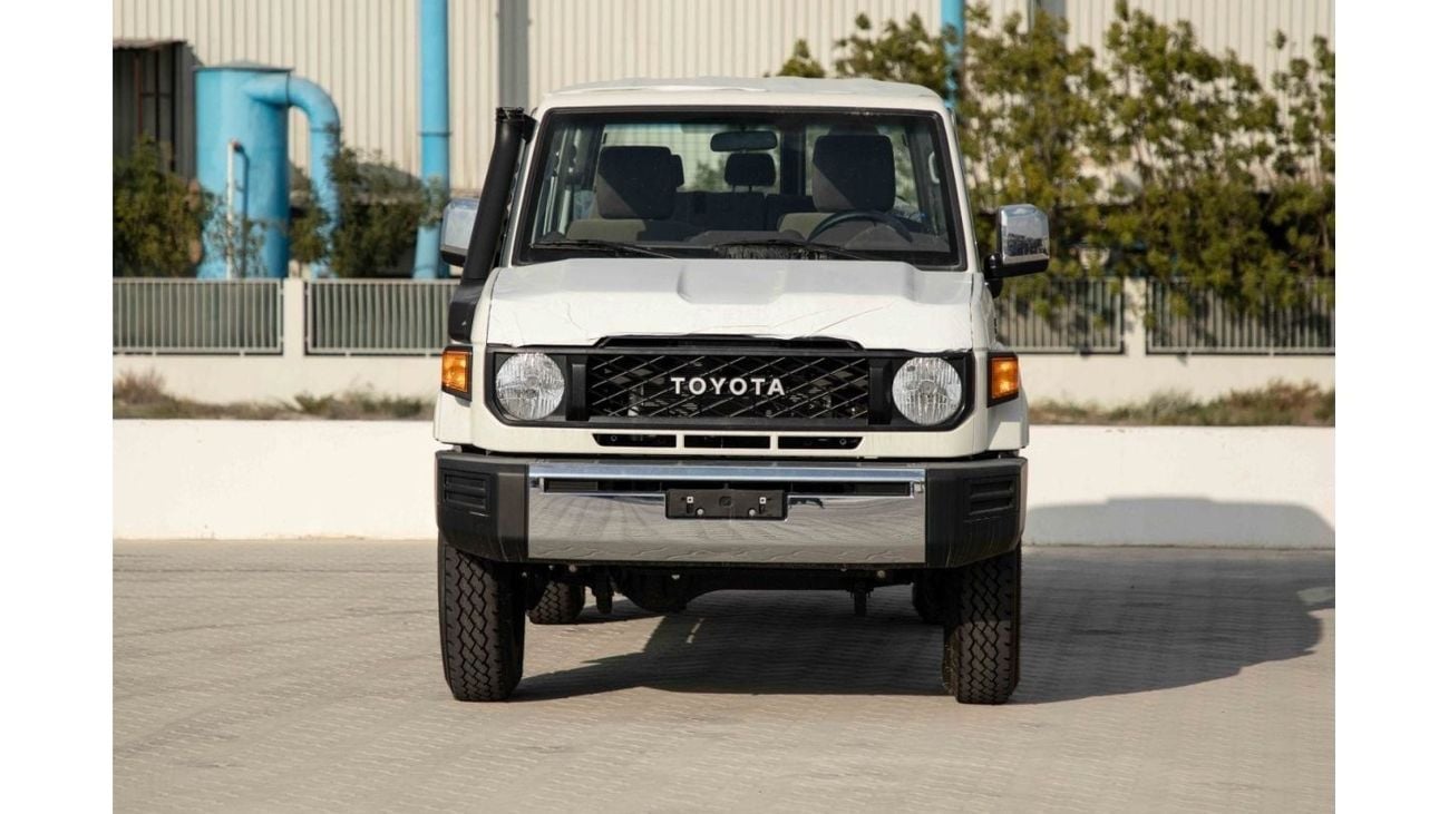 Toyota Land Cruiser 70 2024 Toyota LC76 4.5 HT 5ST 5DR D MT - White inside Oak | Export Only