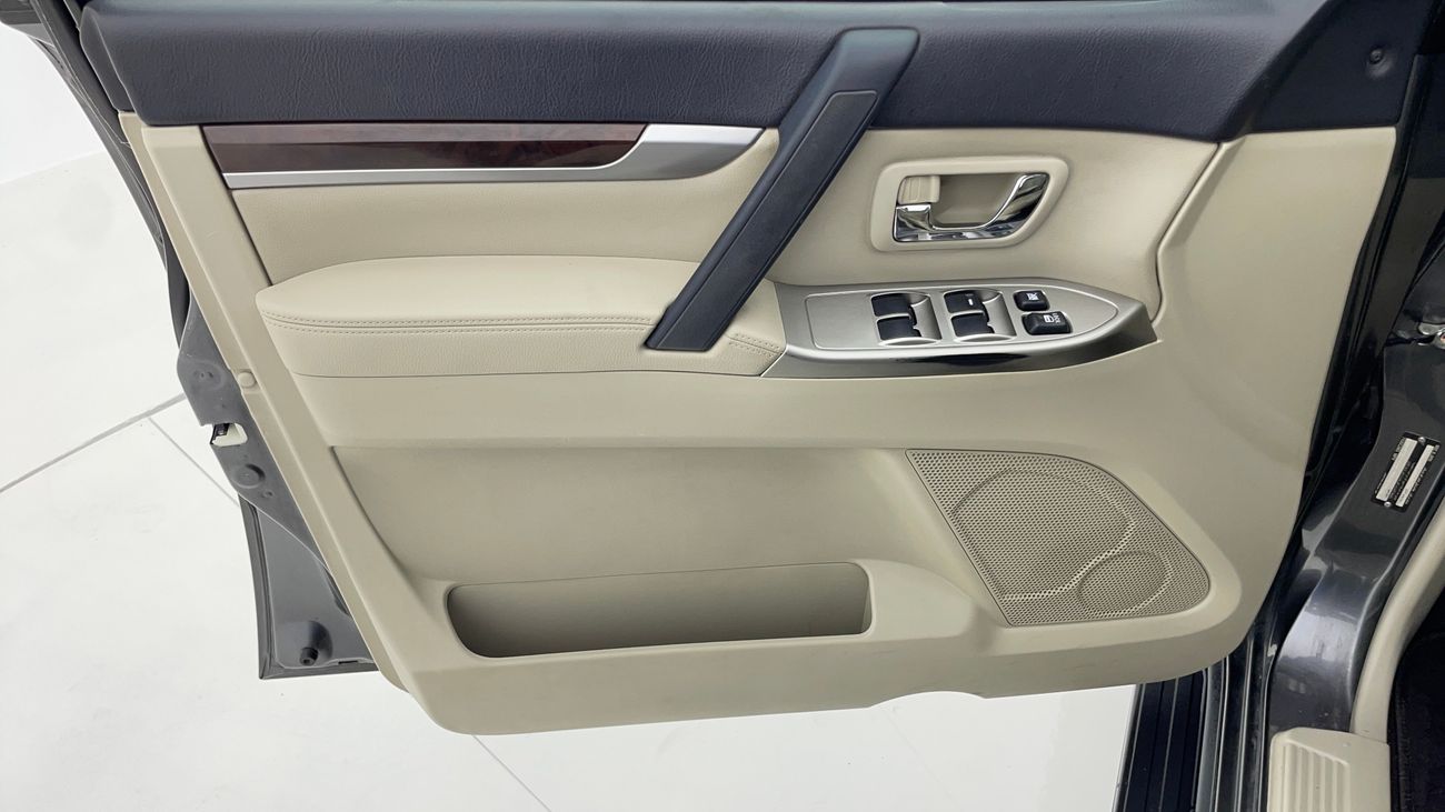 Mitsubishi Pajero GLS MIDLINE 3.8 | Zero Down Payment | Free Home Test Drive