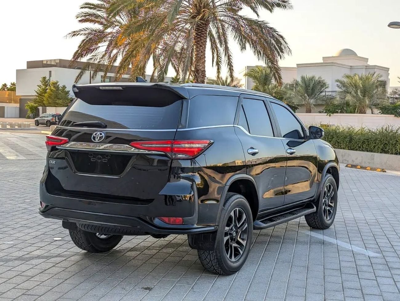 Toyota Fortuner EXR FACELIFTED GCC V4 2.7L IN EXCELLENT CONDITION