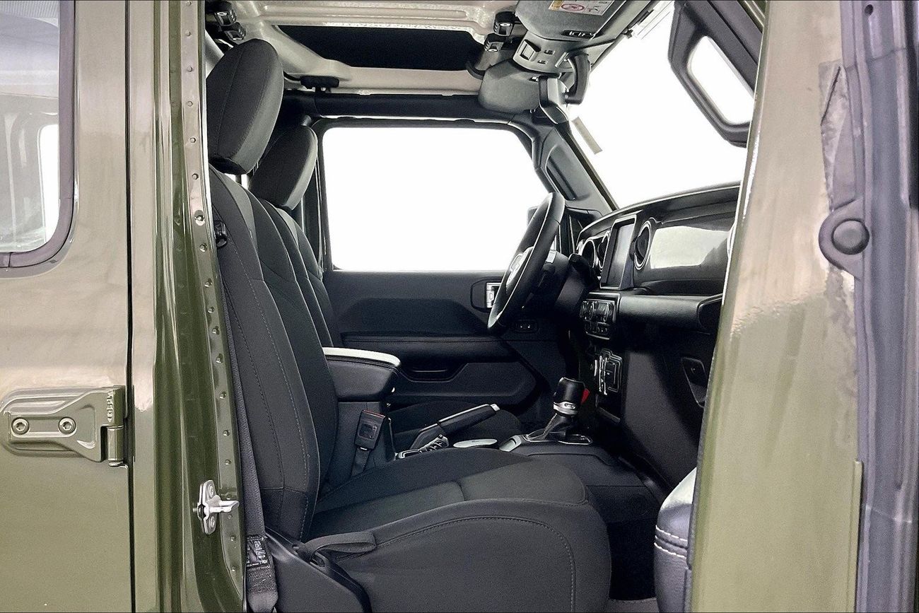 Jeep Wrangler Sahara Unlimited | Guaranteed Warranty | 0 Down Payment