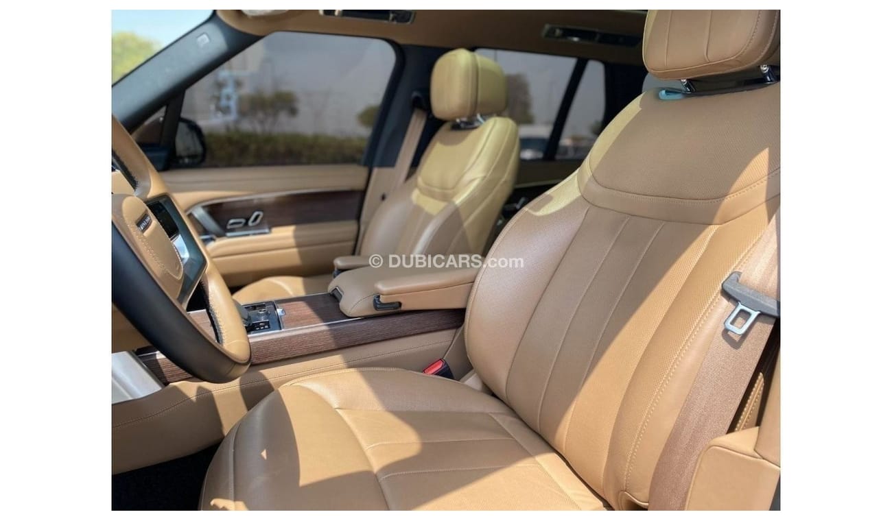 لاند روفر رينج روفر GCC SPEC UNDER WARRANTY AND SERVICE