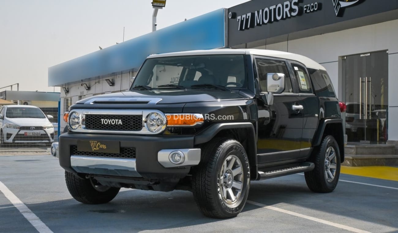 Toyota FJ Cruiser TOYOTA FJ CRUISER 4.0 V6 GCC 2023