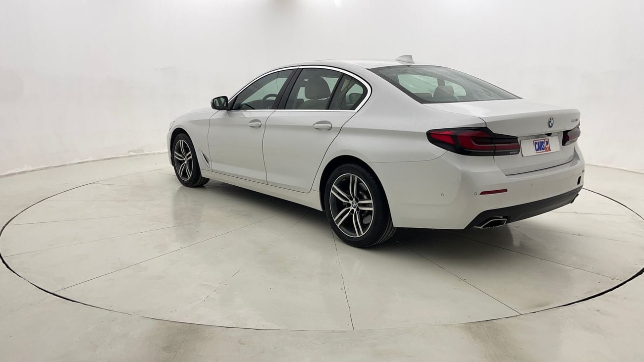 بي أم دبليو 520i JOY EDITION 2 | بدون دفعة مقدمة | اختبار القيادة في المنزل