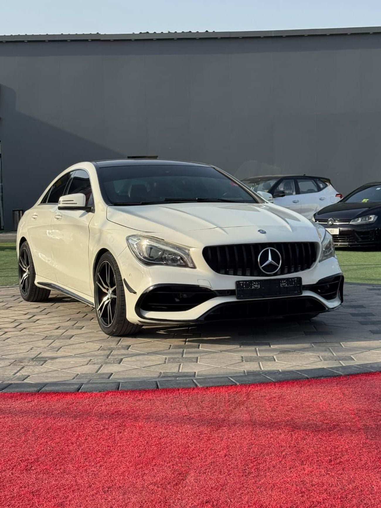 Mercedes Benz CLA250 STD