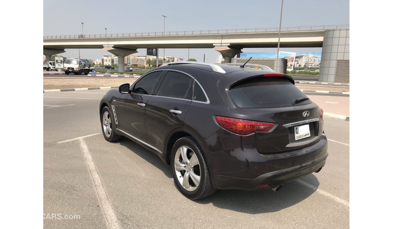 Infiniti FX35 FULL OPTION , MINT CONDITION