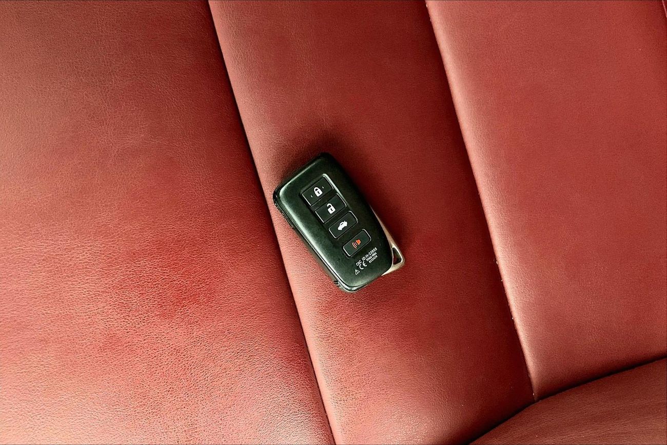 لكزس IS 300 Premier | شامل الضمان | 0 ﺪﻔﻋﺓ ﺃﻮﻟﻯ