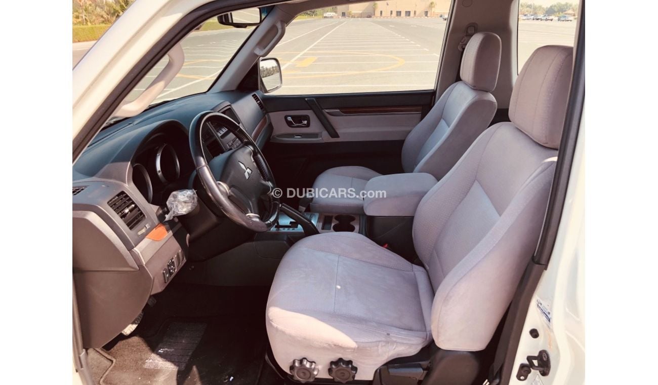 ميتسوبيشي باجيرو موديل 2008 خليجي فل مواصفات كراسي جلد ومثبت سرعه وتحكم كهربي كامل ونظام صوت ممتاز وكاميرا خلفيه
