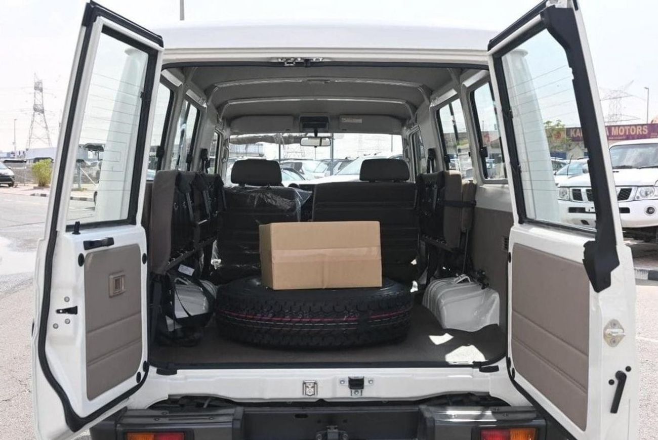 تويوتا لاند كروزر 70 2024 Toyota Land Cruiser Hardtop 4.5L 3Dr Diesel 8 Cylinders Manual Zero KM