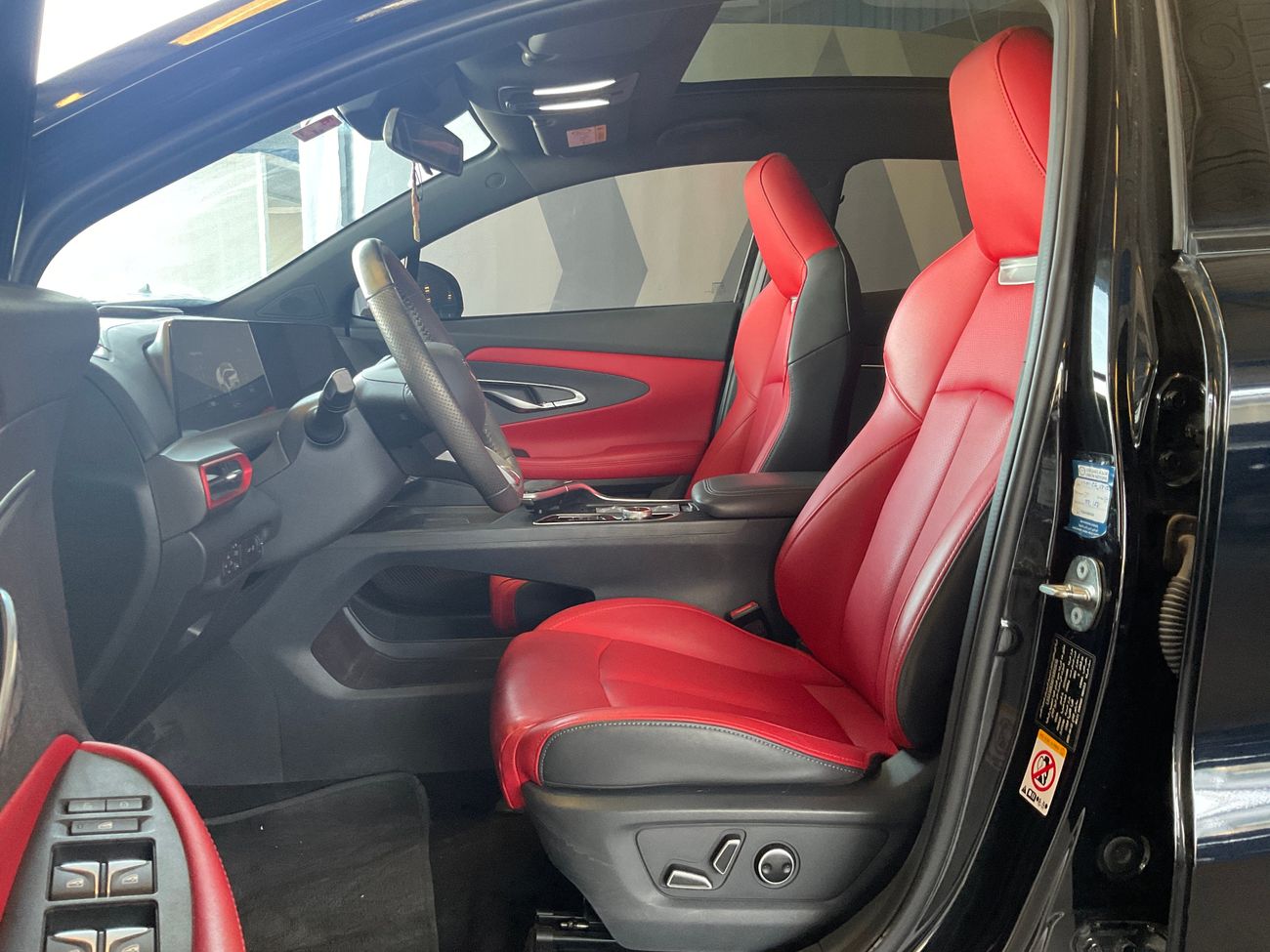 Changan Uni T Limited | upto AED 20,000 Ramadan Discount | Guaranteed Warranty | 0 Down Payment