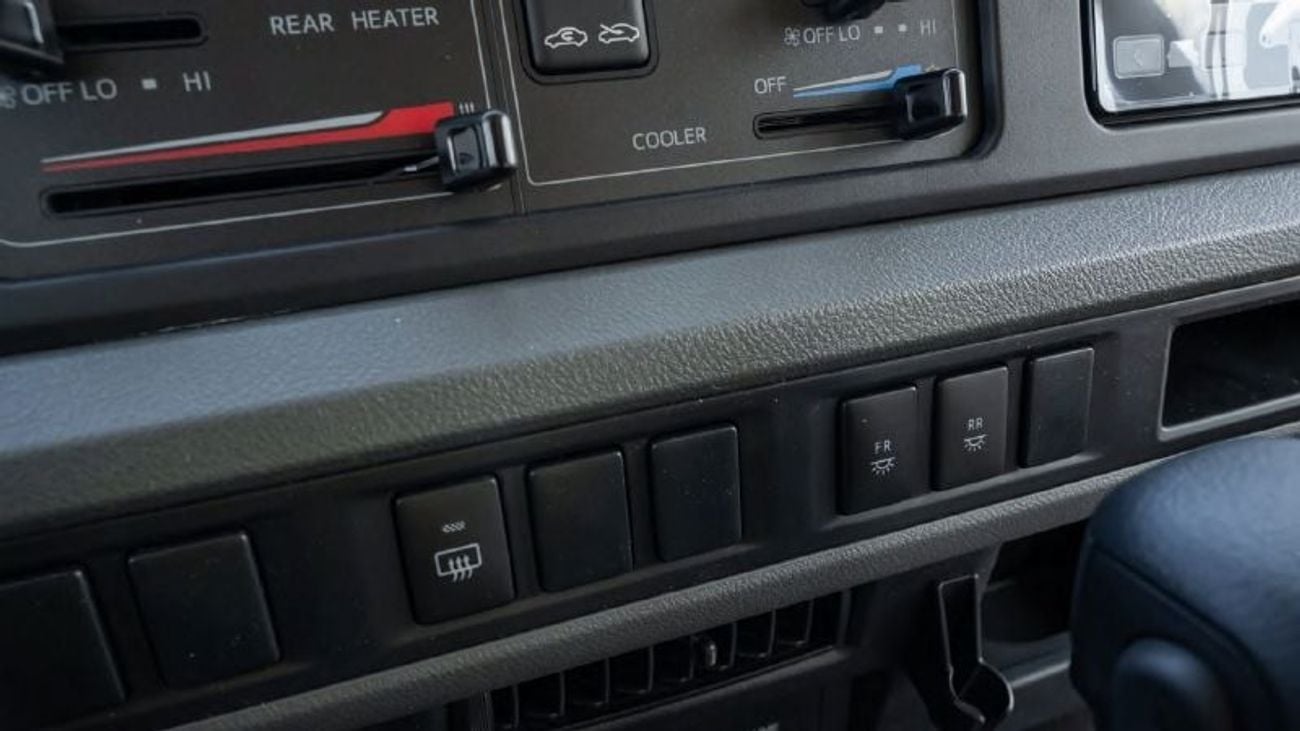 تويوتا كوستر Toyota Coaster 2.8 L Diesel Automatic-2025