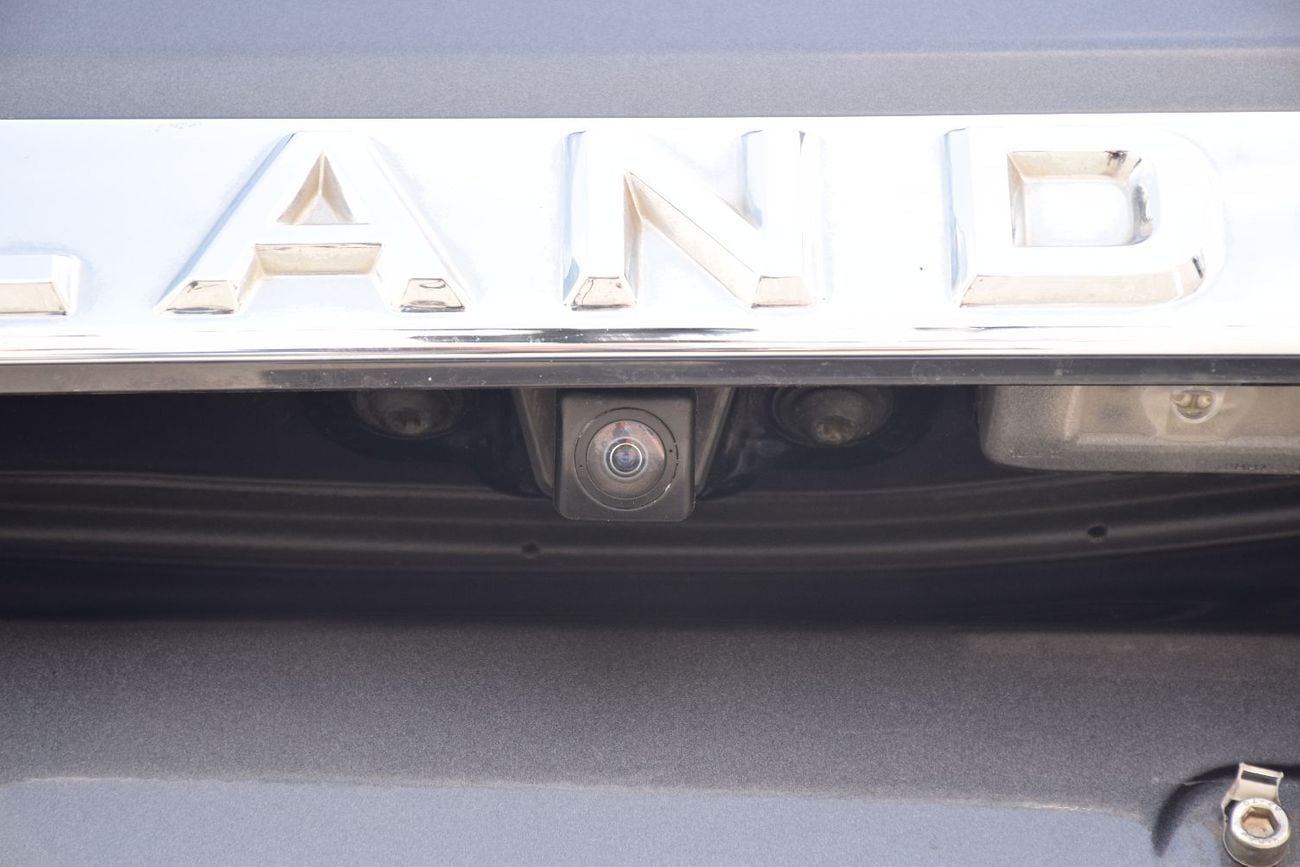 Toyota Land Cruiser VXR VX FULL OPTION DIESEL 4.5L RHD (Export Only)