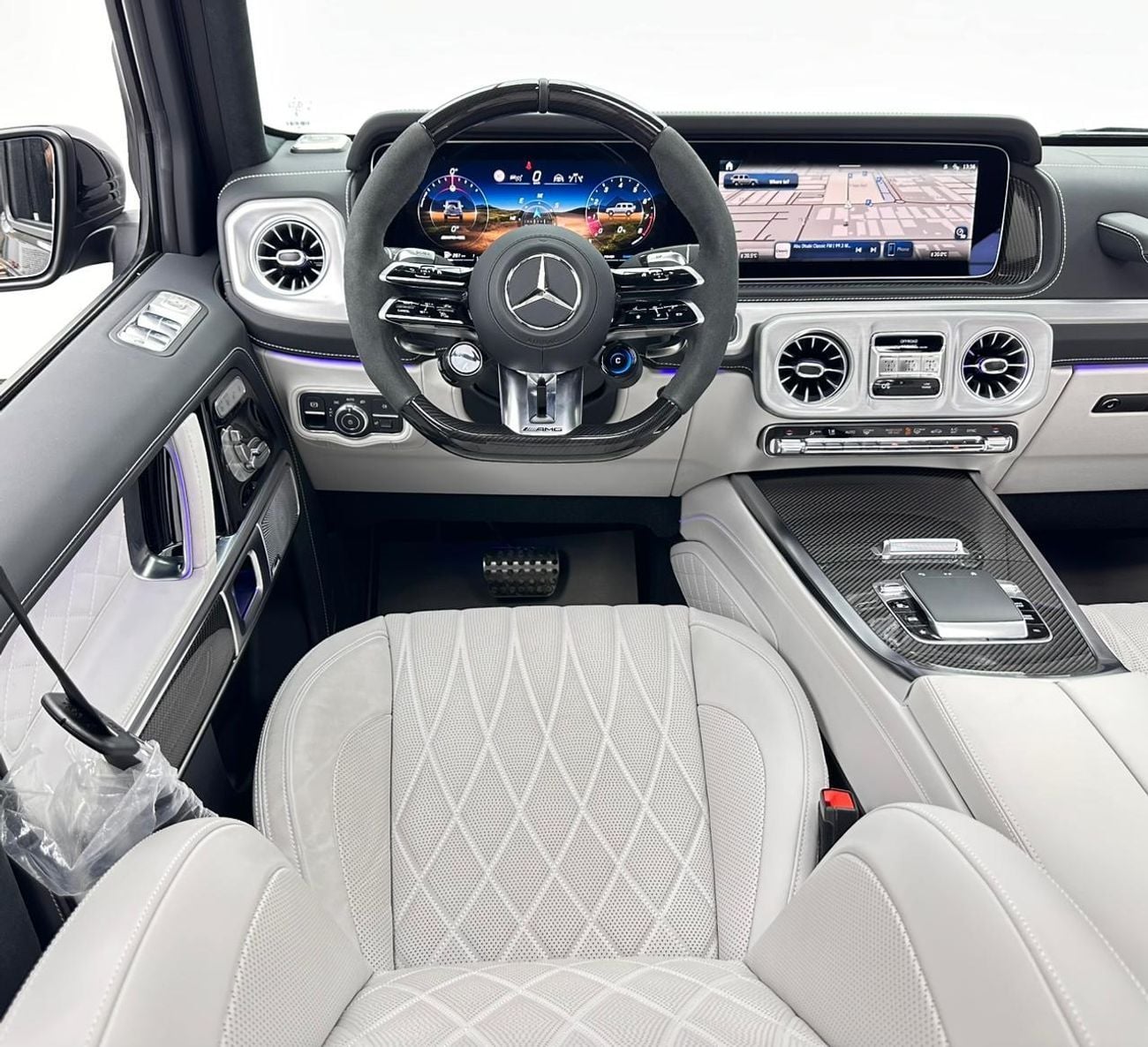 Mercedes-Benz G 63 AMG 2025 Mercedes-Benz G63 AMG Manufaktur Double Night Package, May/2027 Mercedes Warranty, GCC