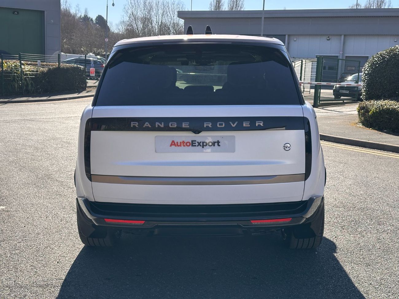 لاند روفر رينج روفر SV 4.4L P615 V8 Right Hand Drive