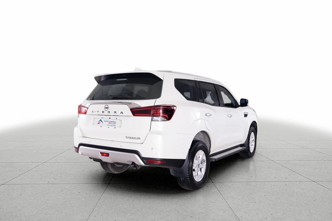 Nissan XTerra Titanium 2.5L RWD TITANIUM 2.5