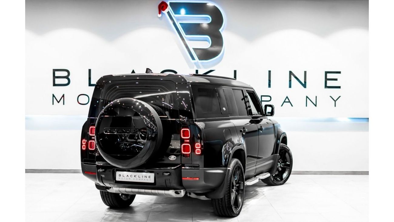 Land Rover Defender 2023 Landrover Defender 130 HSE P400, 2028 Al Tayer Warranty + Service Contract Valid, Low KMs, GCC