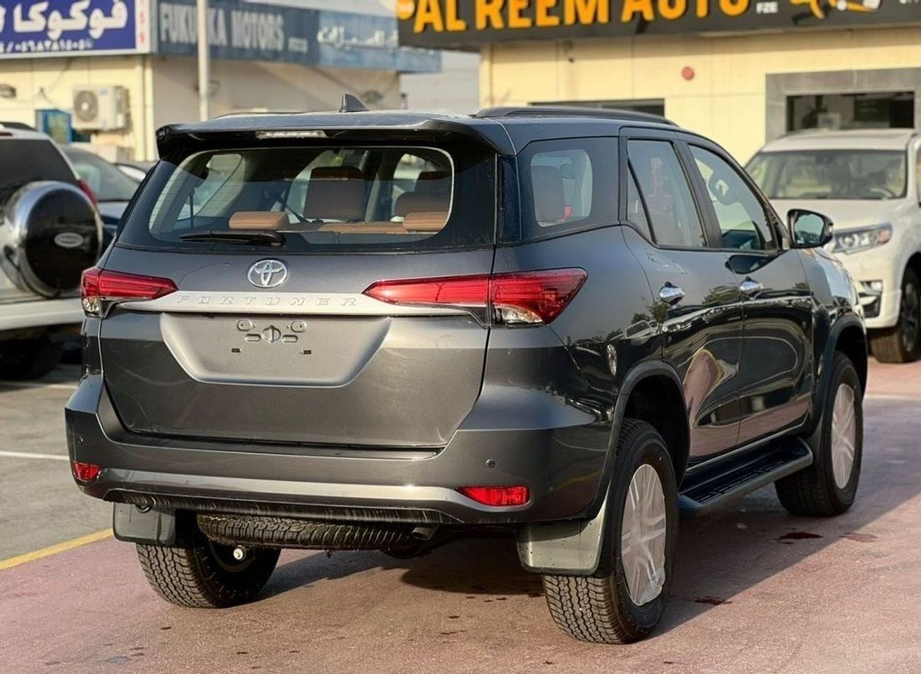 تويوتا فورتونر TOYOTA FORTUNER (TGN156) 2.7L SUV 4WD 5Doors