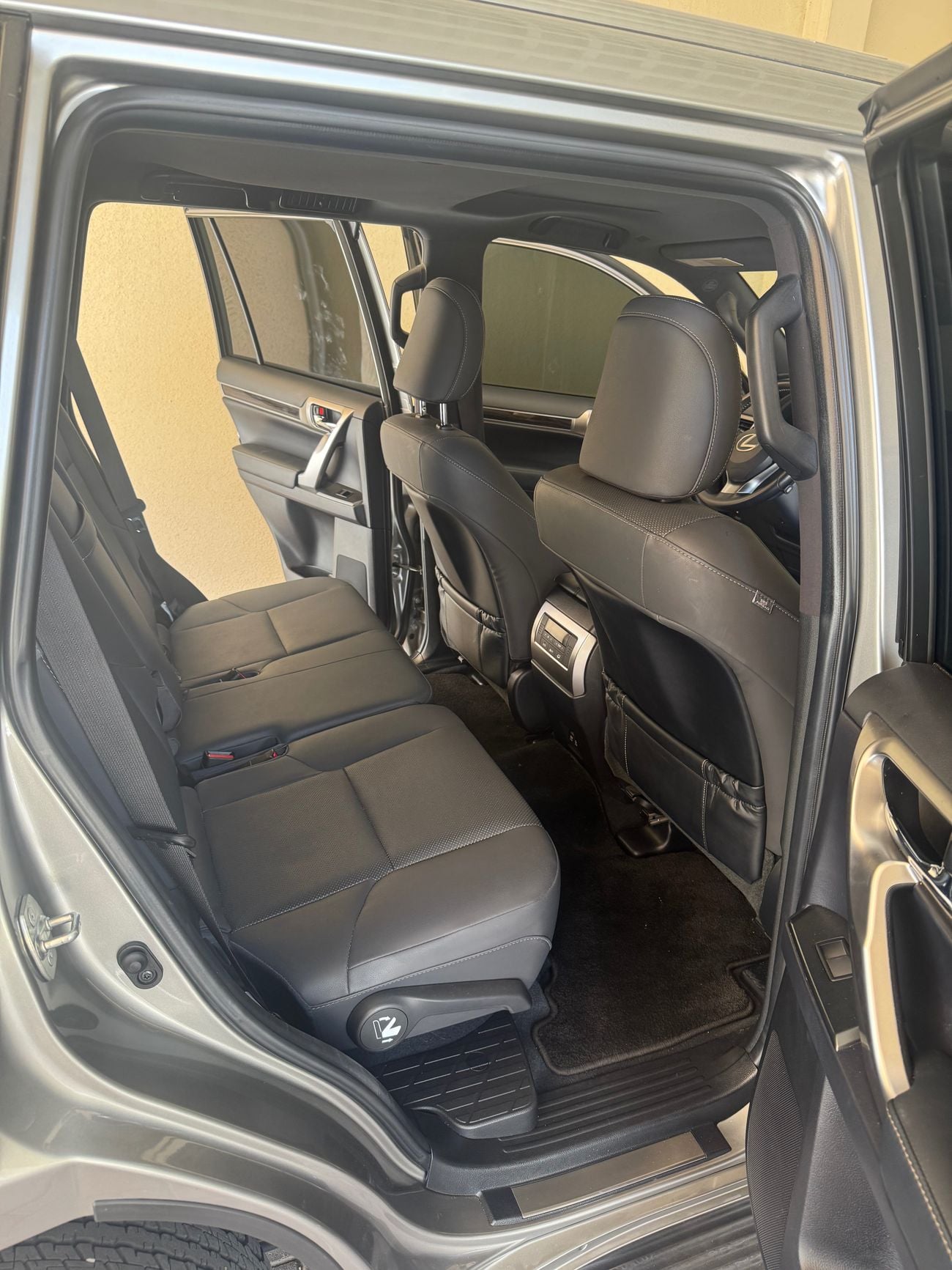 Lexus GX460