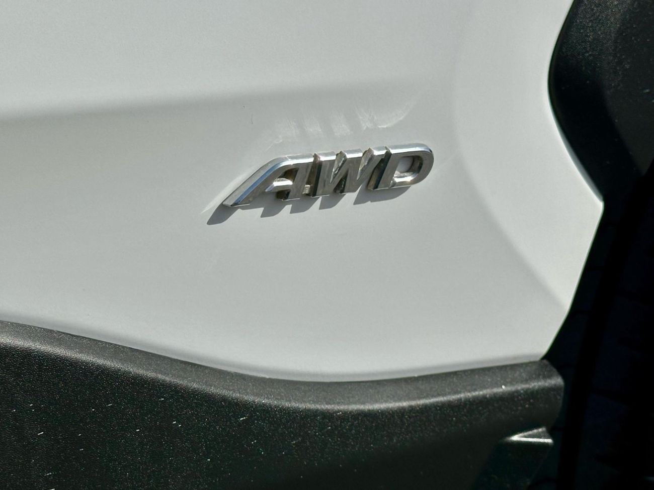 تويوتا راف ٤ XLE-AWD Hybrid Full Option