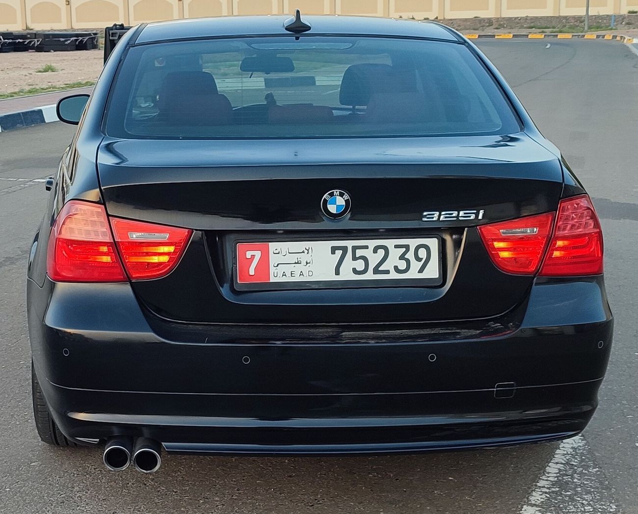 بي أم دبليو 325