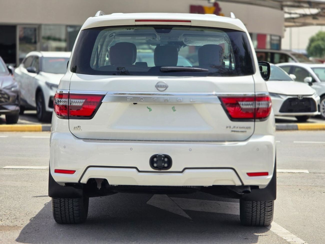 Nissan Patrol LE Platinum 5.6L 2024 GCC LOW MILEAGE WITH AGENCY WARRANTY UNLIMITED KM IN MINT CONDITION