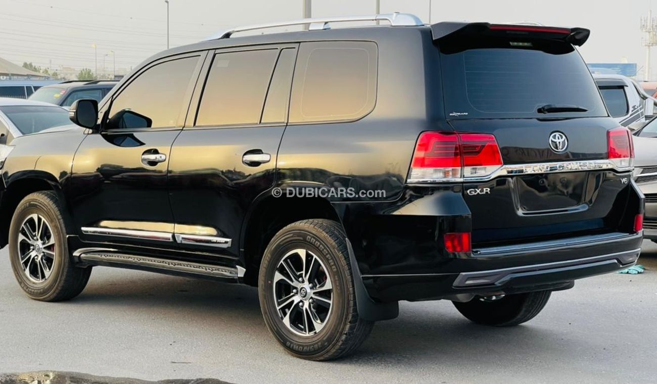 Toyota Land Cruiser 2013 GXR [Face-Lifted 2021] GCC Specs 4.0CC 6 Cylinders Petrol Rear Entertainment Perfect Condition 