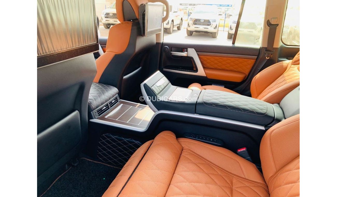 تويوتا لاند كروزر 5.7L VXS VIP MBS Autobiography  4 Seater with Safe/ Starlight