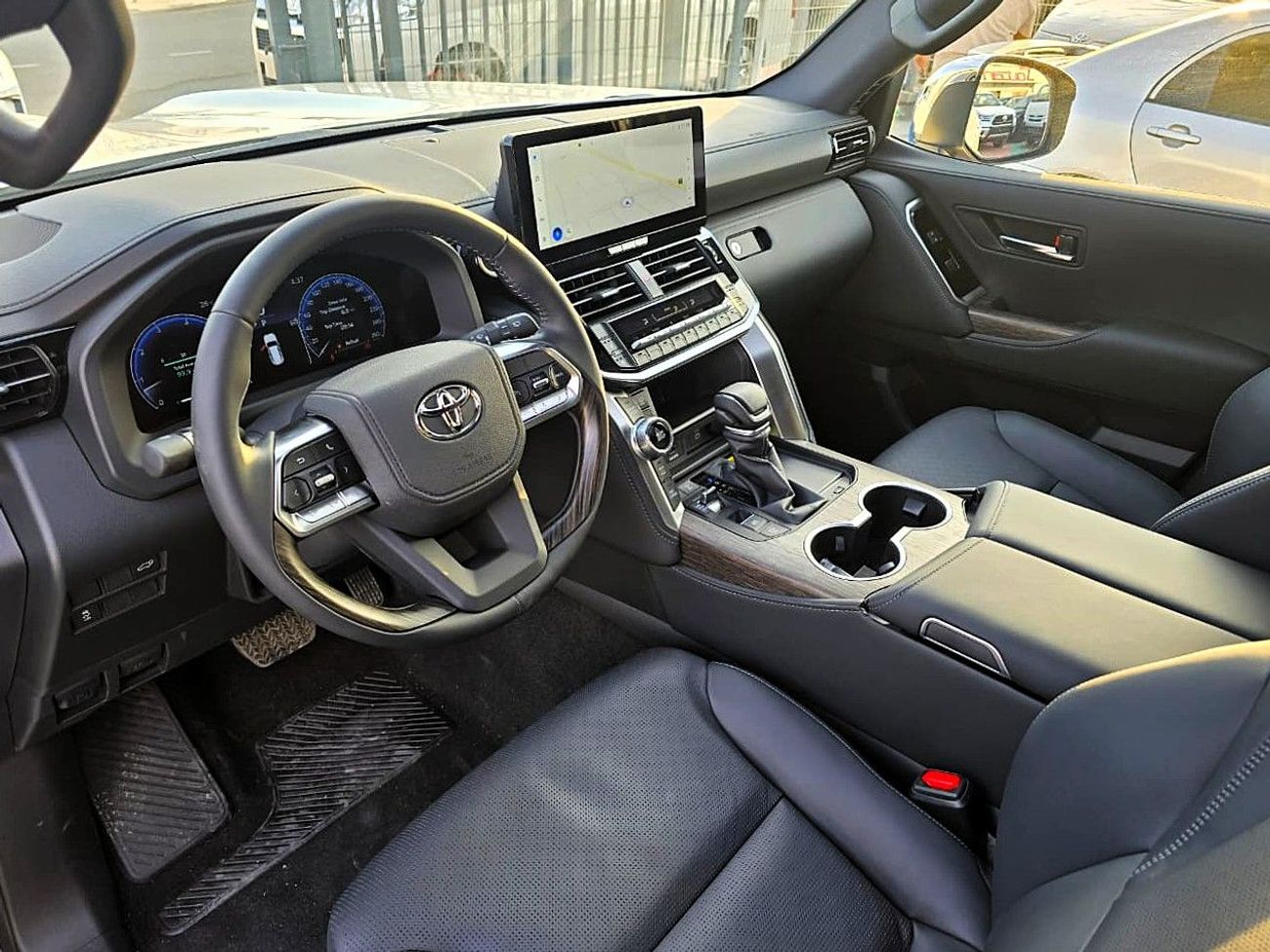 تويوتا لاند كروزر VX 3.5L