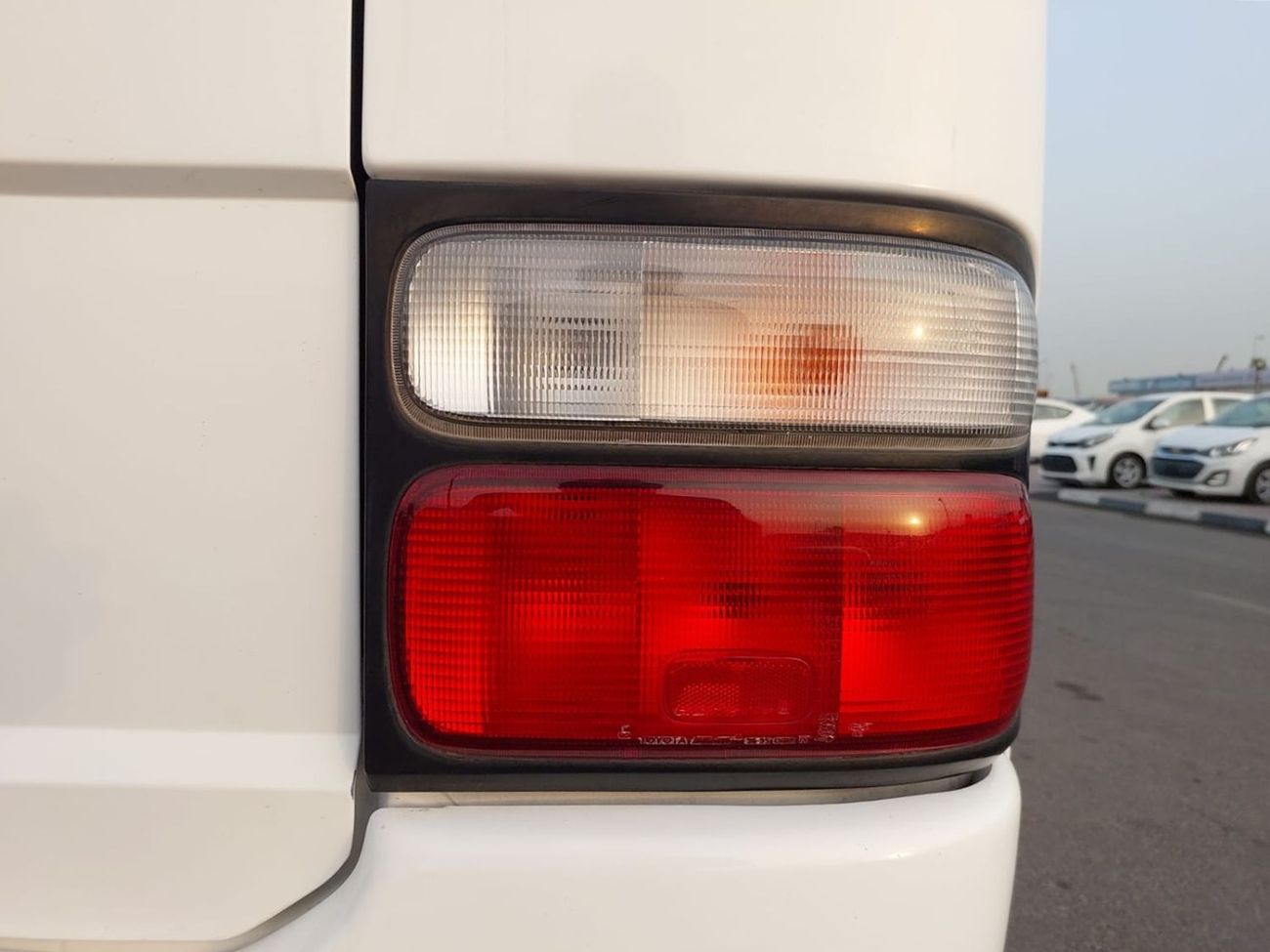 Toyota Coaster TOYOTA COASTER BUS RHD 2013 MODEL 4.0 L DIESEL AUTOMATIC(PM05719)