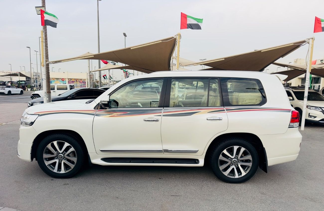 تويوتا لاند كروزر