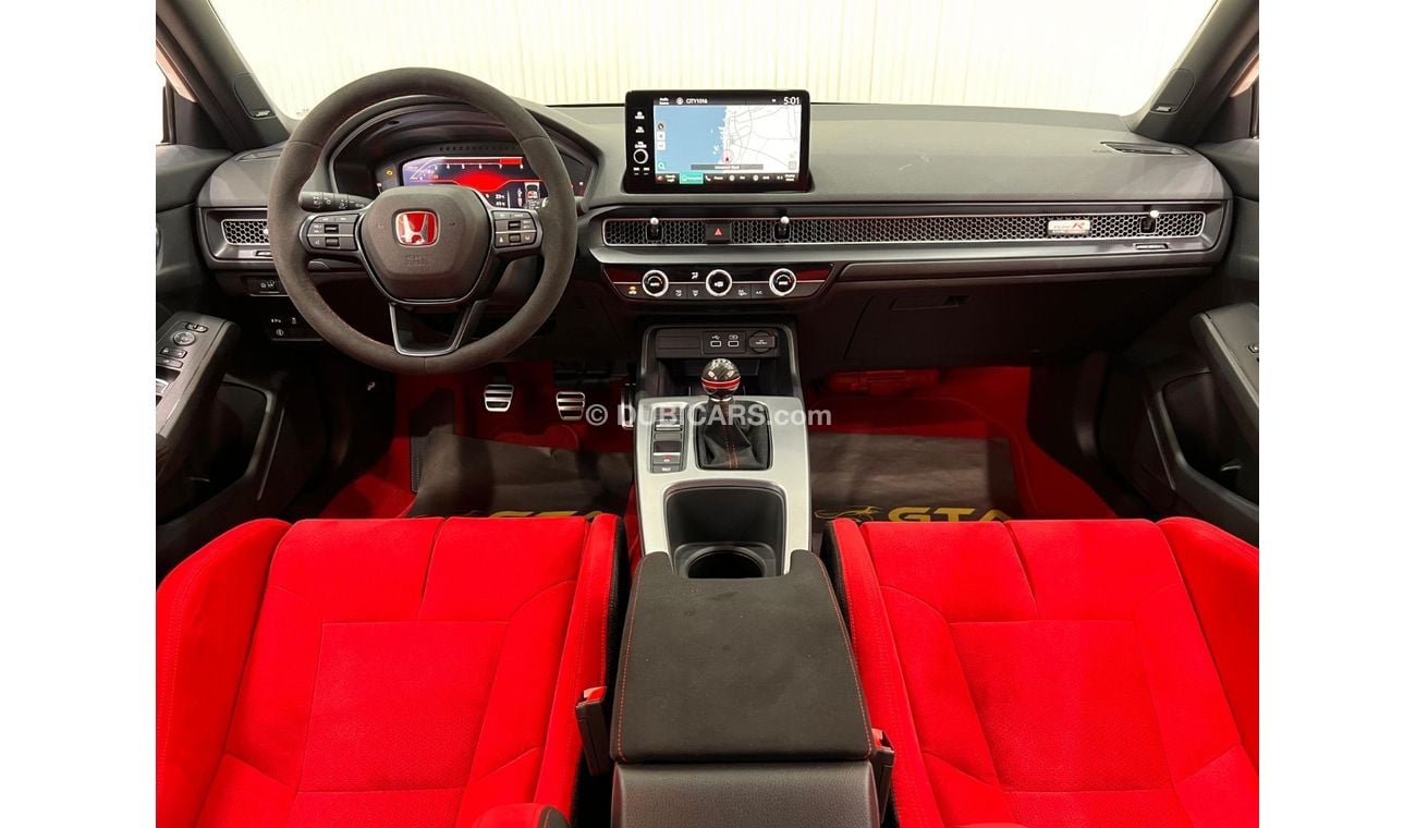هوندا سيفيك 2023 Honda Civic Type R, Full Service History, 2028 Al futtaim Warranty