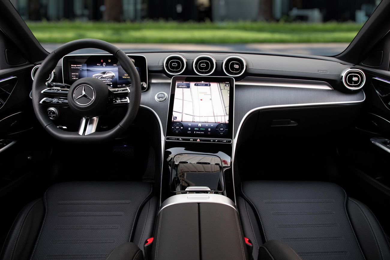 Mercedes-Benz C 200 C200 2025 | 3,134 P.M | 0% Downpayment | Perfect Condition!