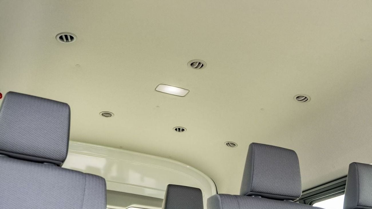 Toyota Hiace DLS -High Roof Commuter 2.8L M/T