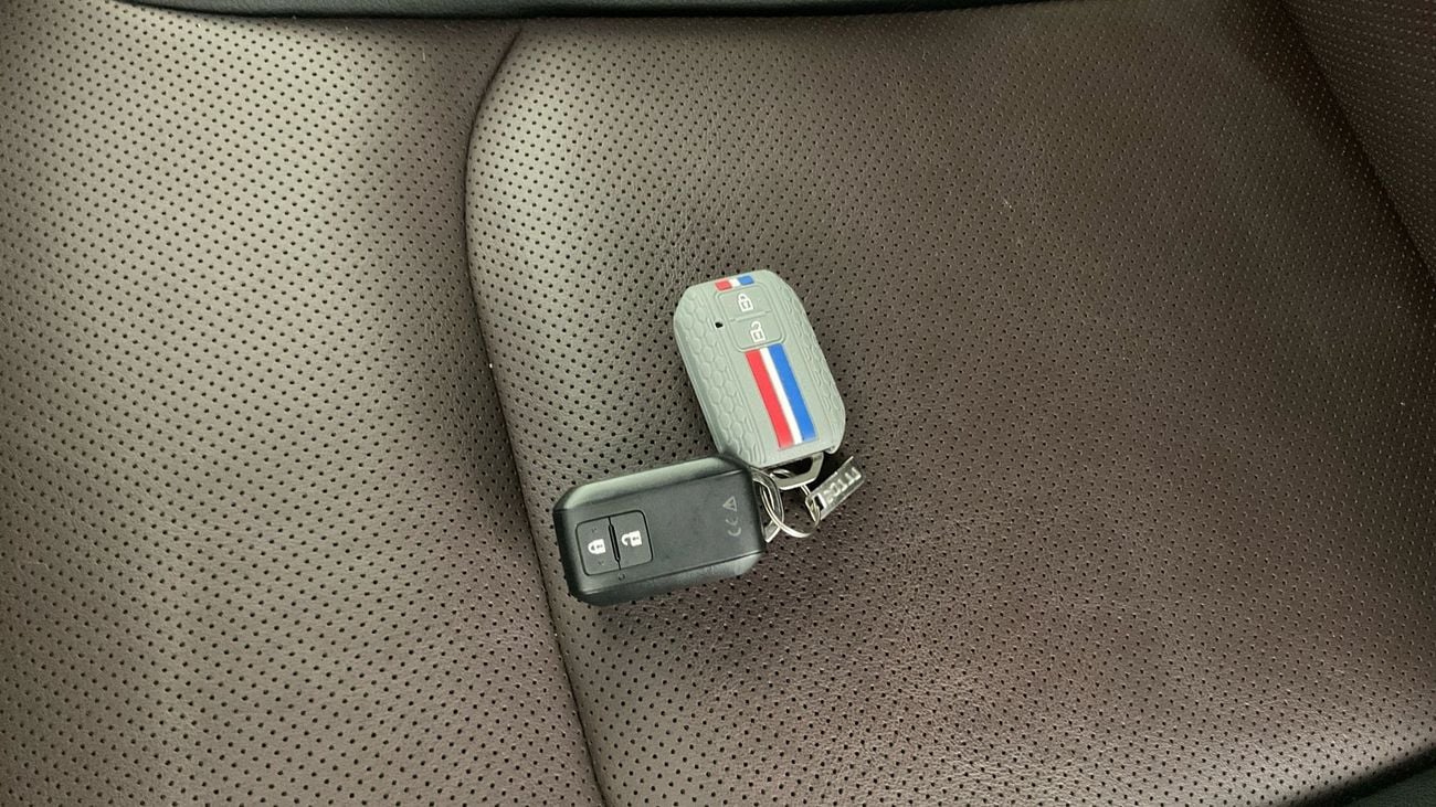 تويوتا أوربان كروزر GLX | شامل الضمان | 0 ﺪﻔﻋﺓ ﺃﻮﻟﻯ