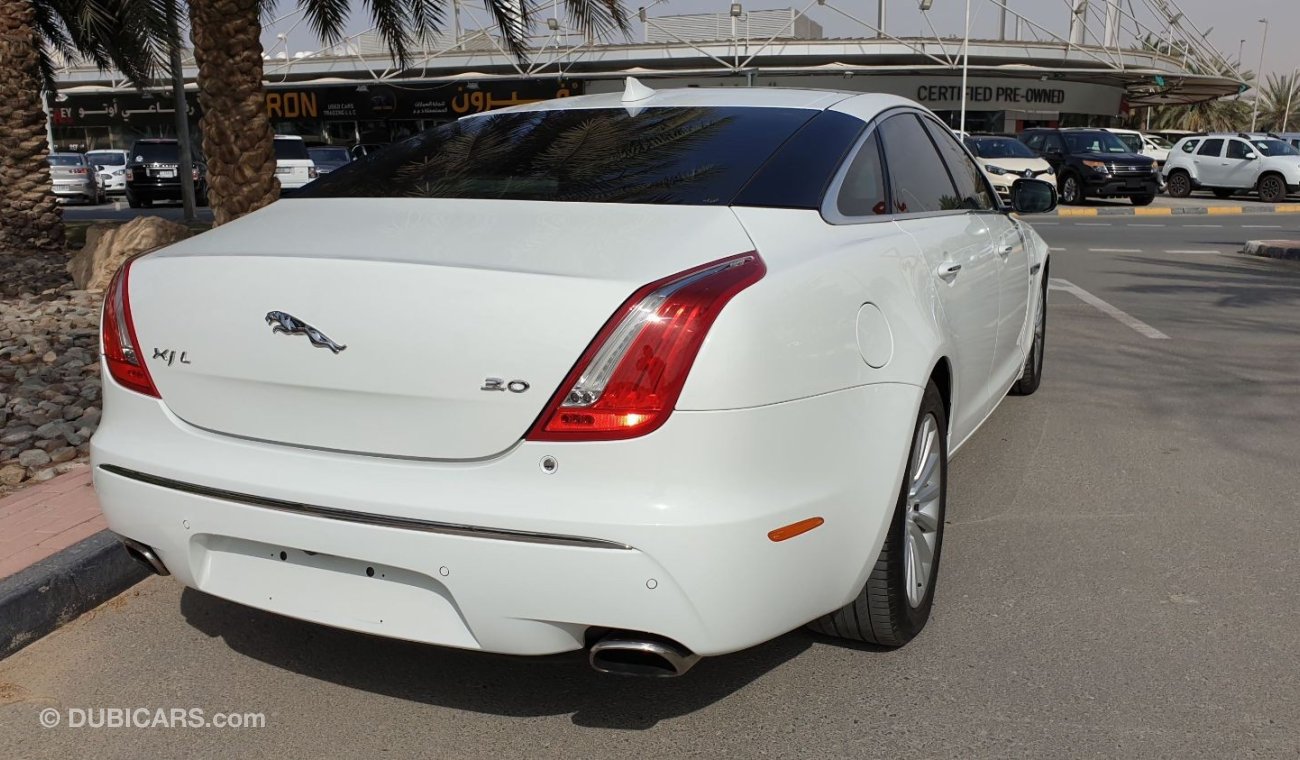 جاغوار XJ L 2015 LUXURY V6 SUPERCHARGED GCC SPECS FULL SERVICE HISTORY