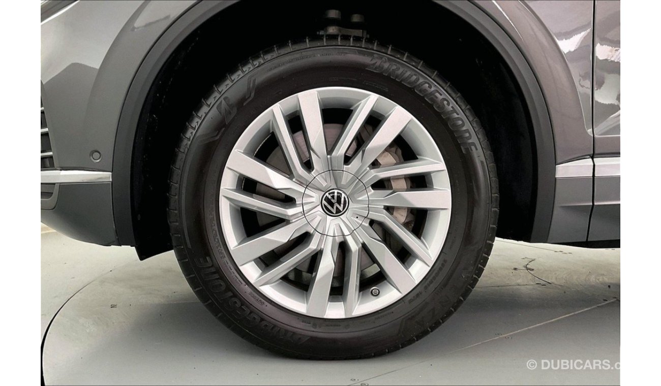 Volkswagen Touareg Highline | 1 year free warranty | 1.99% financing rate | Flood Free