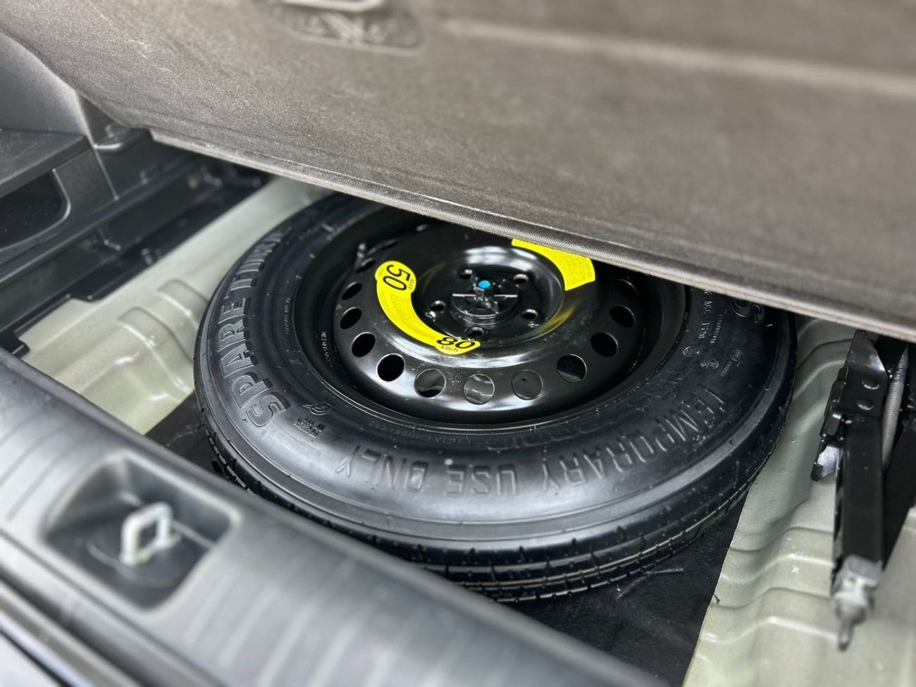 كيا سبورتيج 2021 Kia Sportage 2.4L V4 - MiOption + Leather & Electric Seats - Apple/Android Play - Rear CAM - Ri