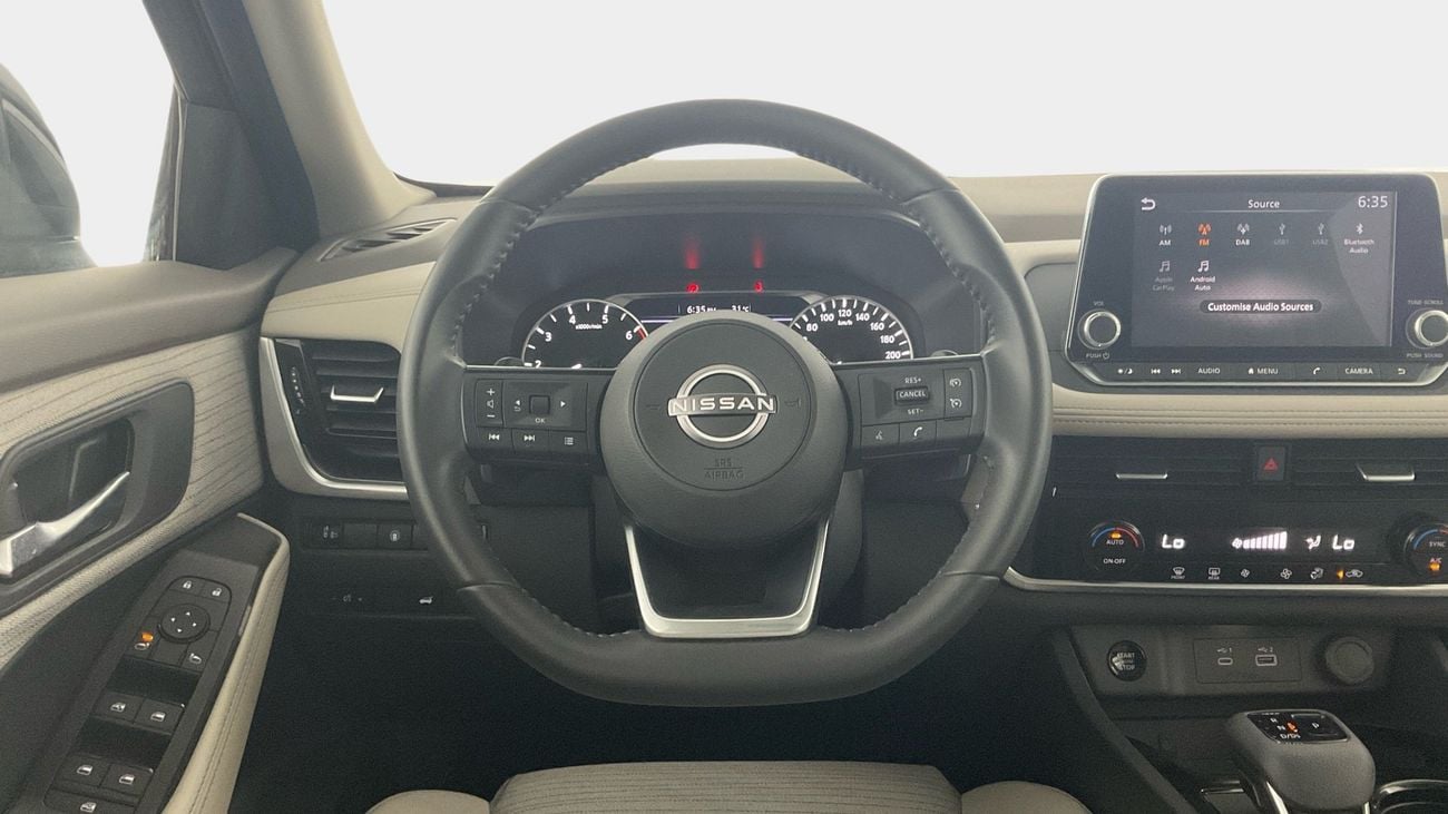 نيسان إكس تريل 2.5 SV 4WD 7STR AUTO | شامل الضمان | 0 ﺪﻔﻋﺓ ﺃﻮﻟﻯ