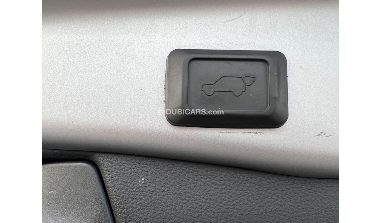 Toyota RAV4 XLE Rav4 xle full option 2020