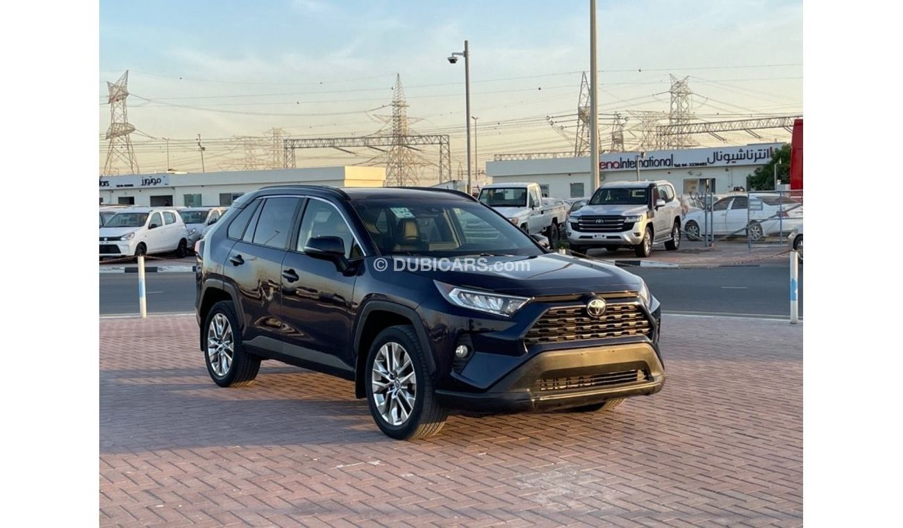 Toyota RAV4 2019 TOYOTA RAV4 XLE 4x4 FULL OPTIONS IMPORTED FROM USA