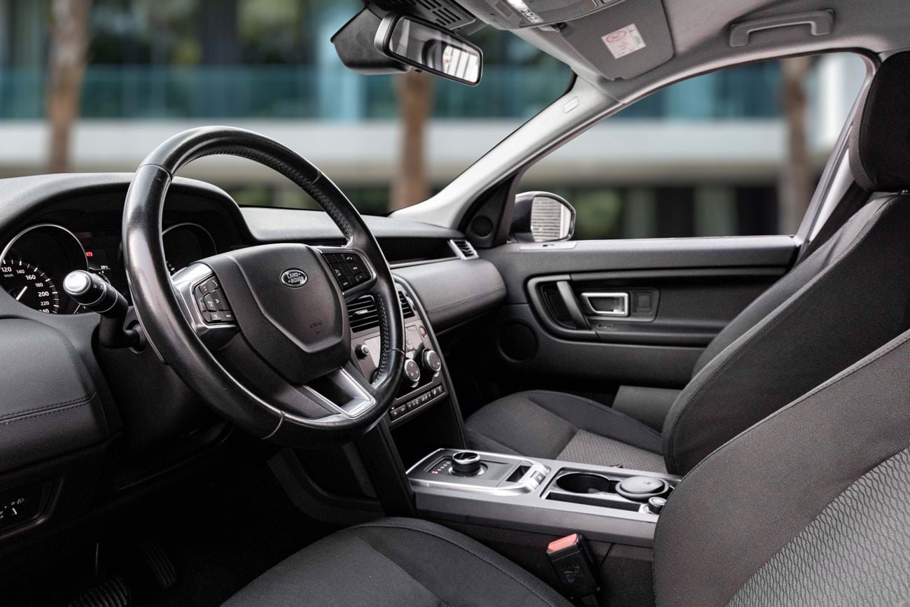 لاند روفر دسكفري سبورت Discovery Sport S | 1,535 P.M | 0% Downpayment | IMMACULATE CONDITION !