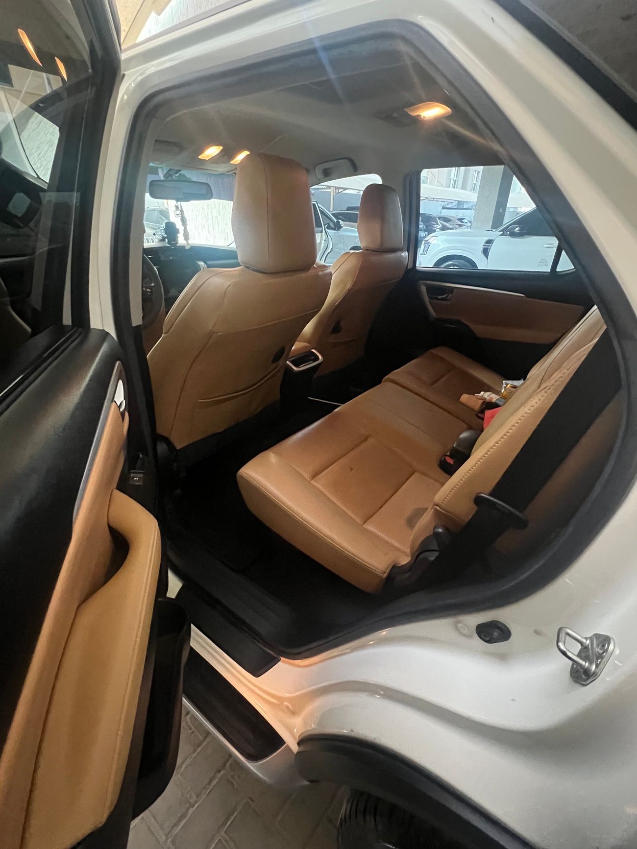 تويوتا فورتونر VXR 4.L,First owner, service history