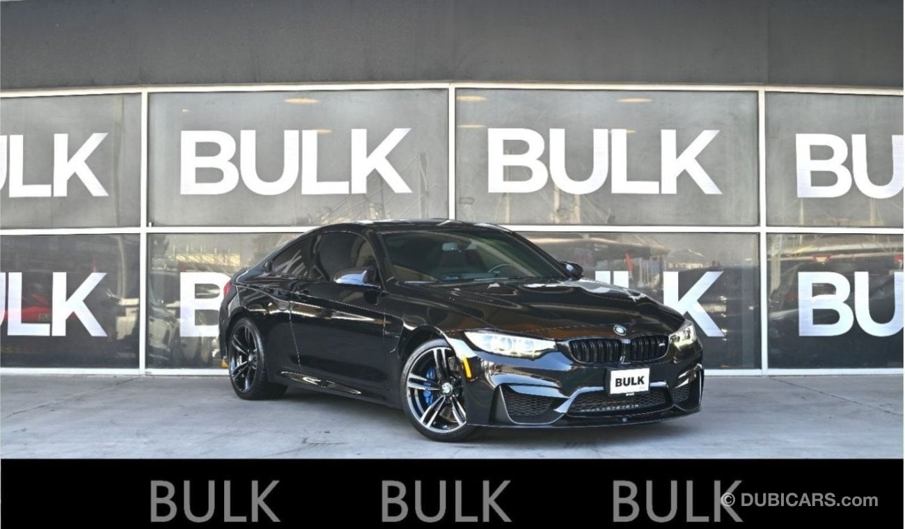 بي أم دبليو M4 BMW M4 Competition -Carbon Fiber-Original Paint -Under Warranty - AED 4,189 Monthly Payment - 0 % DP