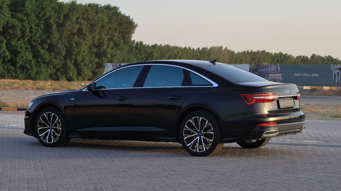 أودي A6 45 TFSI S-لاين