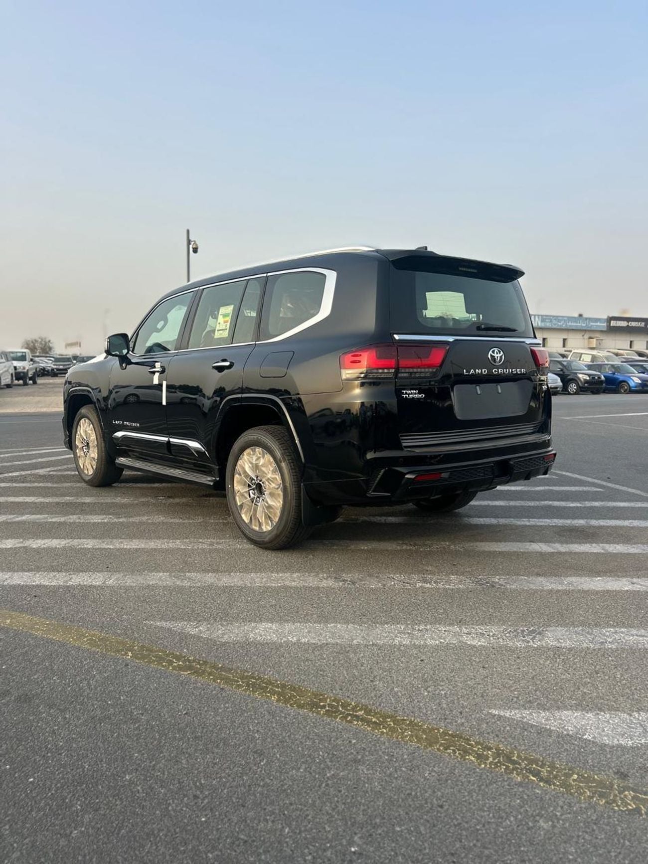 تويوتا لاند كروزر VXR 3.5L