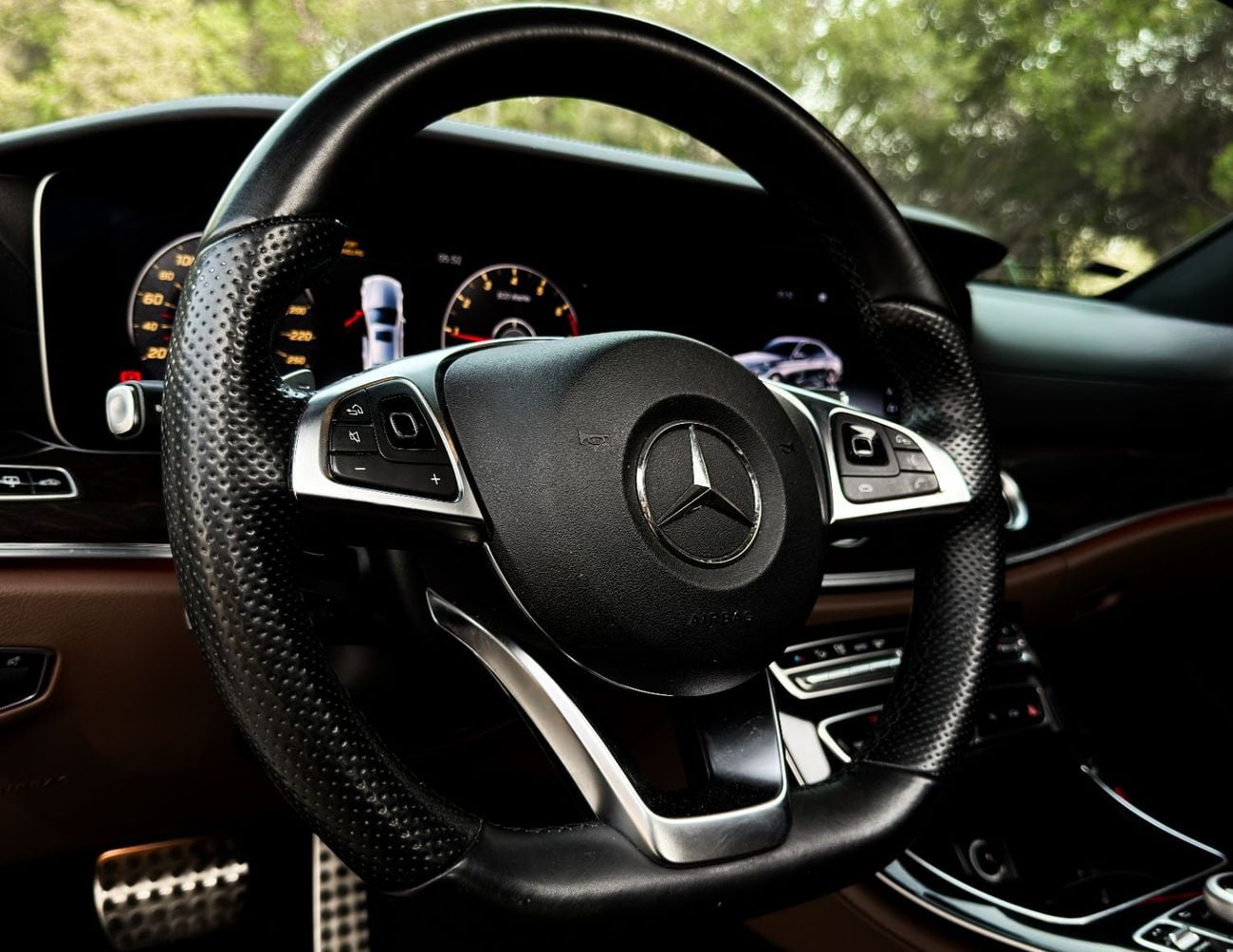 Mercedes Benz E43 AMG SPORT Mercedes-Benz E-Class E 43 | 3.0 L | 2017 | GCC | Accident-Free | In Excellent Condition | 655