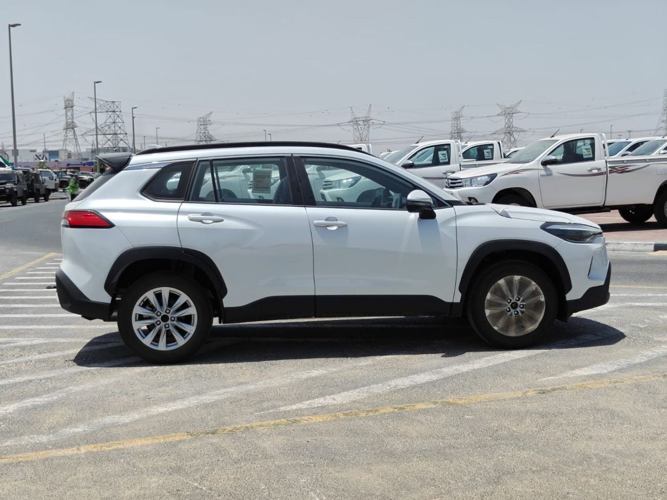 تويوتا كورولا كروس 2025 TOYOTA COROLLA CROSS 2L PETROL V
