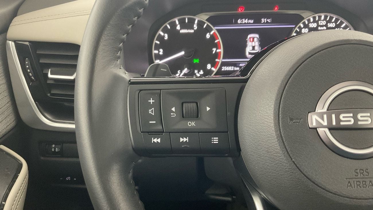 نيسان إكس تريل 2.5 SV 4WD 7STR AUTO | شامل الضمان | 0 ﺪﻔﻋﺓ ﺃﻮﻟﻯ