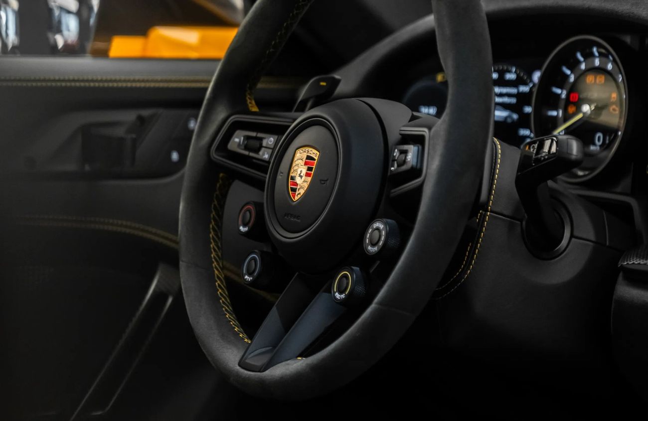 بورش 911 4.0L F-6 Naturally Aspirated Engine