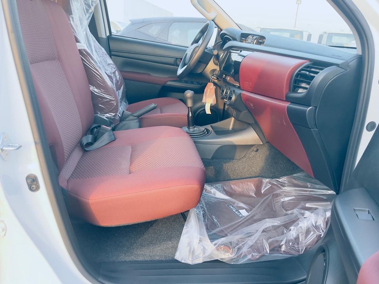 تويوتا هيلوكس GL 2.4L Double Cab Utility